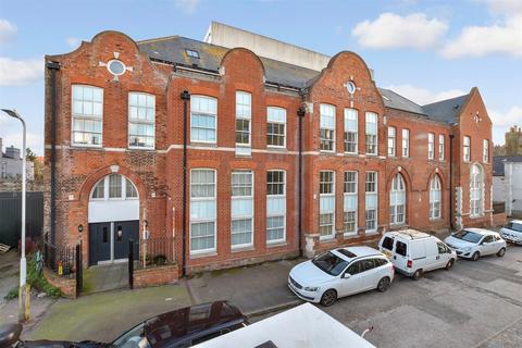 2 bedroom flat for sale, Trinity Square, Margate, Kent