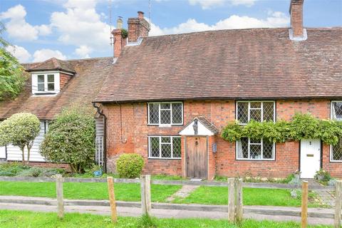 2 bedroom end of terrace house for sale, Church Walk, Headcorn, Ashford, Kent