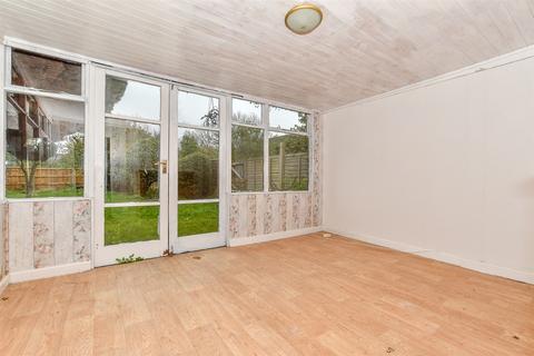 2 bedroom end of terrace house for sale, Church Walk, Headcorn, Ashford, Kent