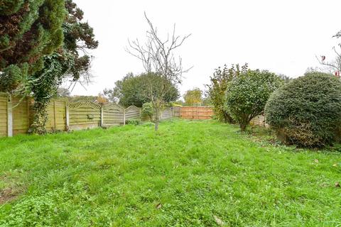 2 bedroom end of terrace house for sale, Church Walk, Headcorn, Ashford, Kent