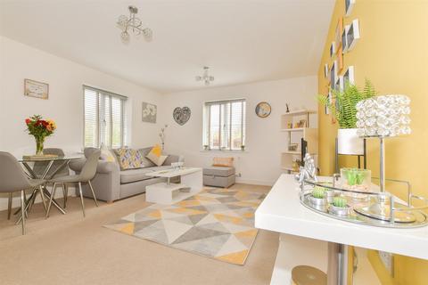 1 bedroom ground floor flat for sale, Orchard Crescent, Faygate, Horsham, West Sussex