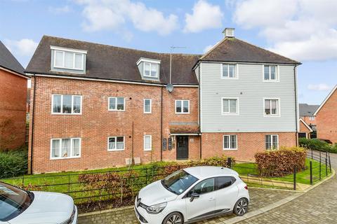 1 bedroom ground floor flat for sale, Orchard Crescent, Faygate, Horsham, West Sussex