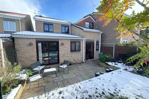 4 bedroom detached house for sale, Inglewood Avenue, Sothall, Sheffield, S20 2QZ