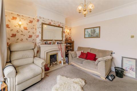 3 bedroom semi-detached house for sale, Mount Avenue, Hemsworth, Pontefract, West Yorkshire, WF9