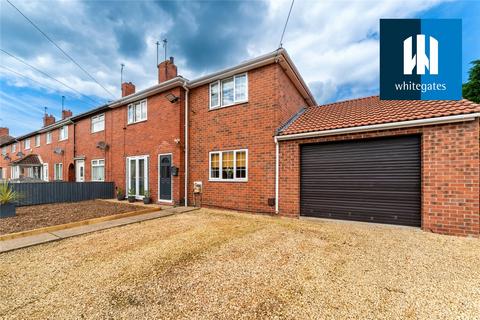 4 bedroom end of terrace house for sale, Smeaton Road, Upton, Pontefract, West Yorkshire, WF9