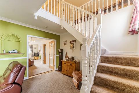 17 Barton Way, South Elmsall, Pontefract, WF9 2NS