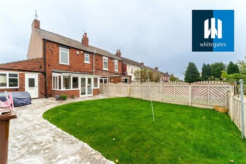 3 bedroom semi-detached house for sale, Mount Avenue, Hemsworth, Pontefract, West Yorkshire, WF9