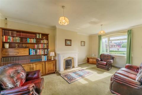 3 bedroom semi-detached house for sale, St. Helens Avenue, Hemsworth, Pontefract, West Yorkshire, WF9