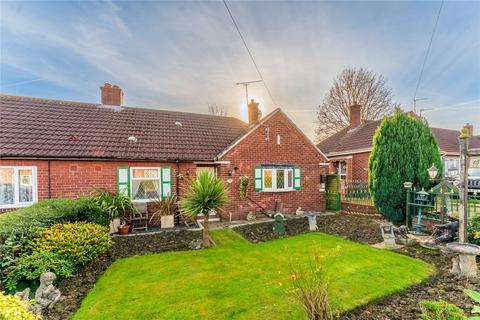 2 bedroom bungalow for sale, Beech Grove, Kinsley, Pontefract, West Yorkshire, WF9