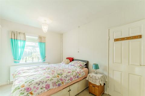 16 Beech Grove, Kinsley, Pontefract, WF9 5JZ