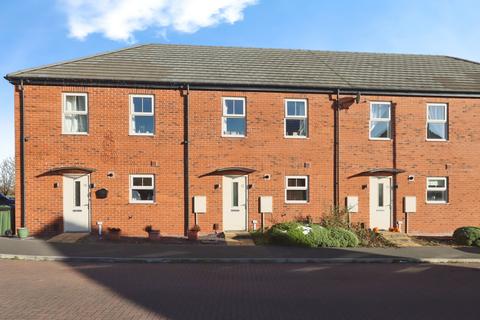 3 bedroom terraced house for sale, Bretby Avenue, West Yorkshire WF5