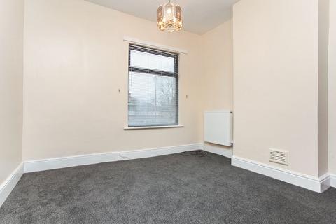 3 bedroom terraced house to rent, Coventry Road, Warwickshire CV12