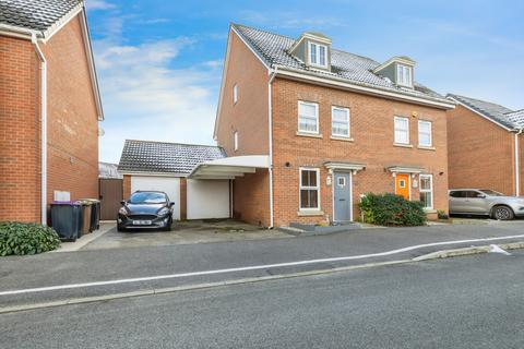 3 bedroom semi-detached house for sale, Taurus Avenue, Lincoln LN6