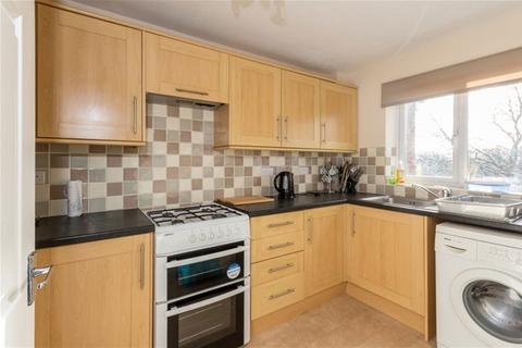 2 bedroom flat to rent, Chiltern Park Avenue, Berkhamsted