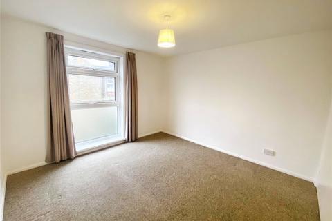 2 bedroom flat to rent, Cedar Road, Sutton SM2