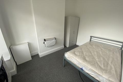 4 bedroom house share to rent, Birmingham B29