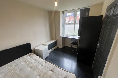 6 bedroom house share to rent, Birmingham B29