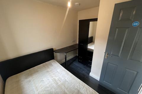 6 bedroom house share to rent, Birmingham B29