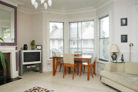 2 bedroom flat to rent, Acton Lane, Chiswick, London, W4