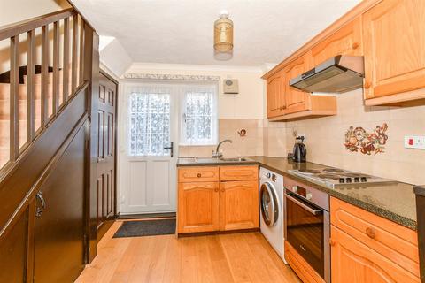 1 bedroom terraced house for sale, Station Road, Headcorn, Ashford., Kent