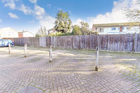 1 bedroom terraced house for sale, Station Road, Headcorn, Ashford., Kent