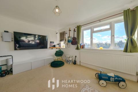 2 bedroom maisonette for sale, Watling Street, Park Street, St. Albans, AL2 2NN