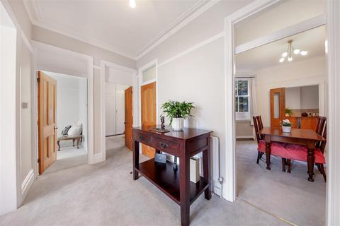 2 bedroom apartment for sale, Cambridge Mansions, Battersea, SW11