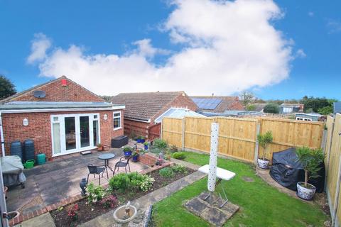 2 bedroom bungalow for sale, Firbank Gardens, Margate