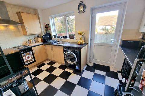 2 bedroom terraced house for sale, Bryn Amlwg, North Cornelly, Bridgend, Bridgend County. CF33 4DJ