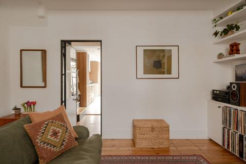 39 Forest Road, Leytonstone, London, E11 1JT