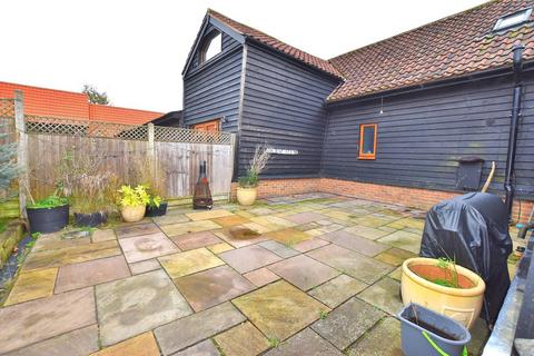 2 bedroom barn conversion to rent, Debden Green