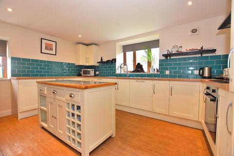 2 bedroom barn conversion to rent, Debden Green