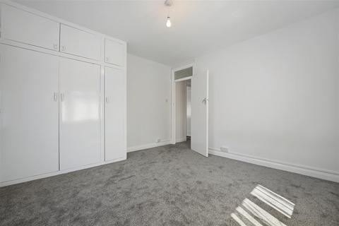 1 bedroom house to rent, North End Road, Wembley