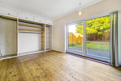 22 Poplar Close, Great Shelford, Cambridge, CB22 5LX