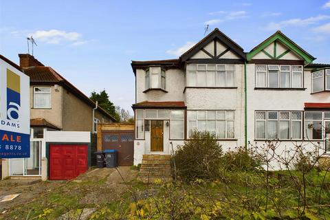 3 bedroom semi-detached house for sale, Mead Way, Coulsdon CR5