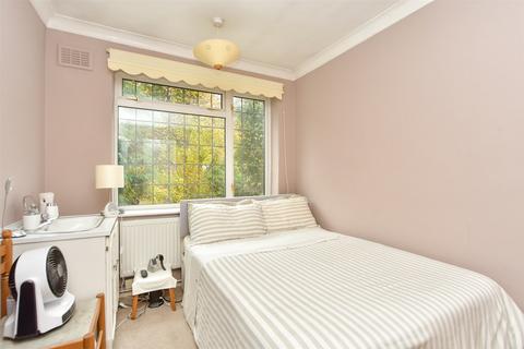 6 Kennard Close, Rochester, ME1 3LH