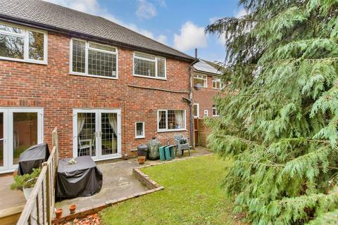 6 Kennard Close, Rochester, ME1 3LH