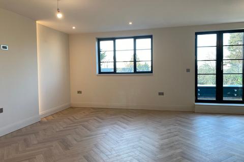 2 bedroom apartment for sale, EASTBURY AVENUE , NORTHWOOD, HA6