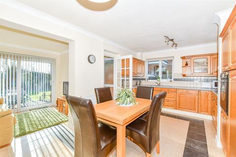 3 bedroom semi-detached house for sale, Rushford Close, Headcorn, Kent