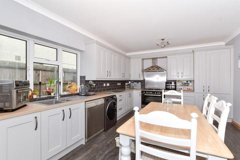 4 bedroom chalet for sale, Sutton Road, Maidstone, Kent