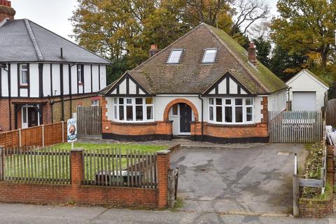 4 bedroom chalet for sale, Sutton Road, Maidstone, Kent