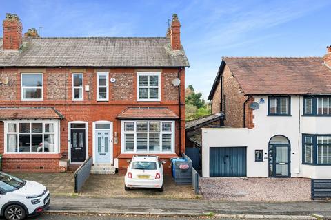 3 bedroom end of terrace house for sale, Delahays Road, Hale Cheshire