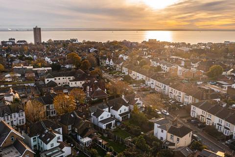 4 bedroom detached house for sale, Park Terrace, Westcliff-on-sea, SS0