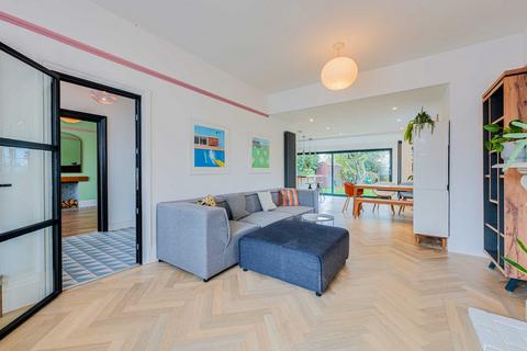 4 bedroom detached house for sale, Park Terrace, Westcliff-on-sea, SS0