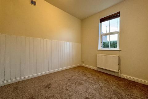 1 bedroom flat to rent, East Parade, York