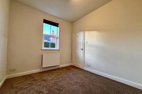 1 bedroom flat to rent, East Parade, York