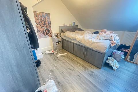 9 bedroom semi-detached house to rent, Park Range, Manchester M14