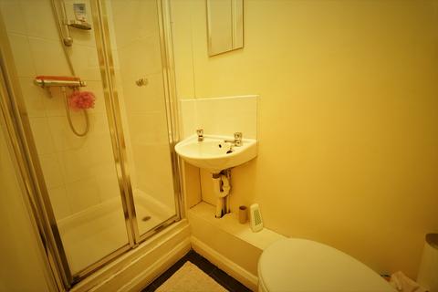 undefined, Flat 1, 122 Foxhall Road, Forest Fields, Nottingham, NG7 6LH