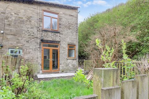 3 bedroom end of terrace house to rent, Cleveley Gardens, Mytholmroyd