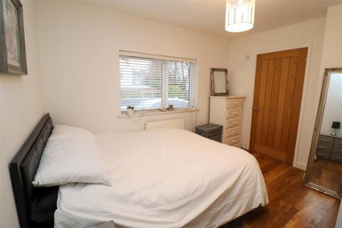 6 Castle Street, Fleet, GU52 7ST